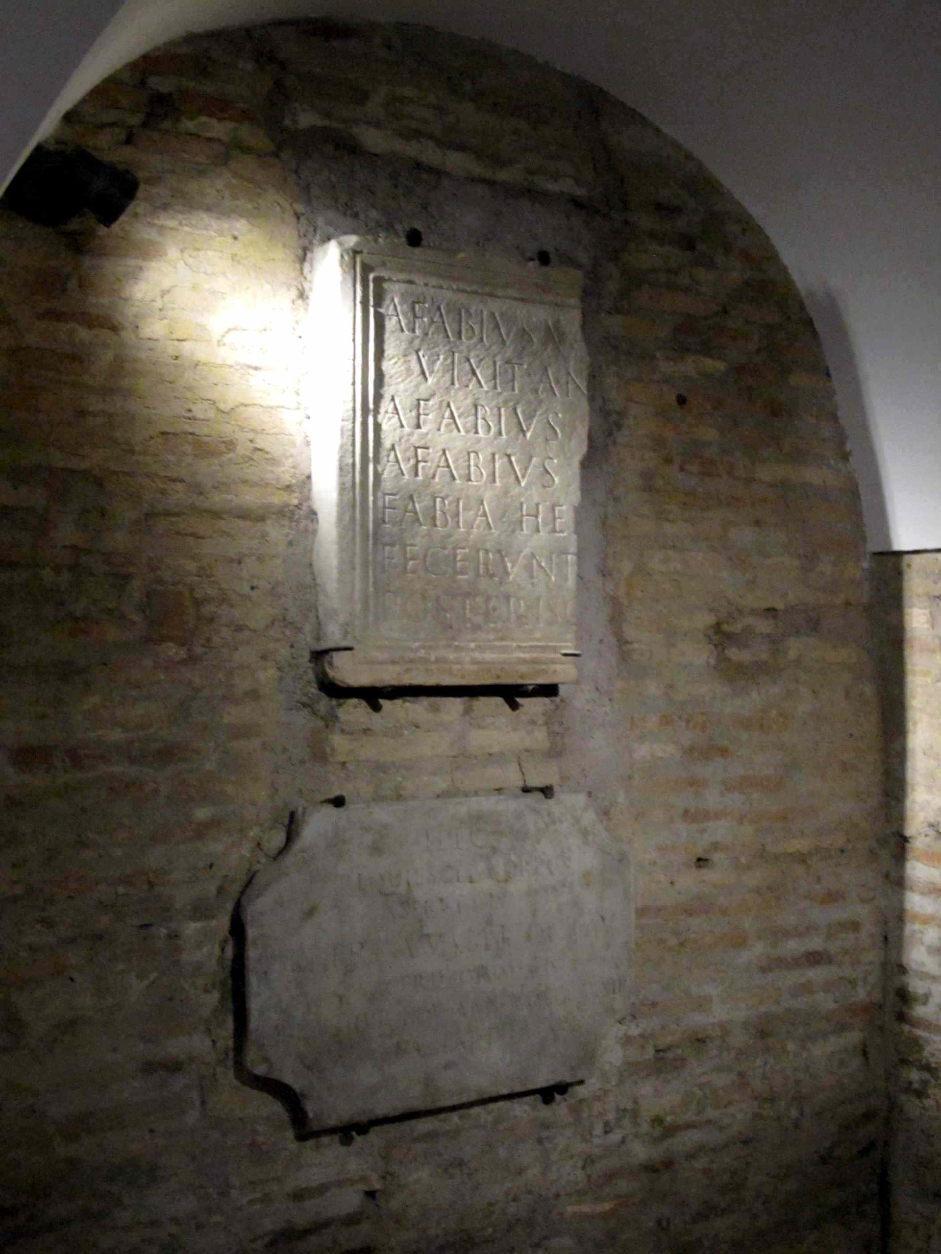 old temple of Esculapio. Rome 15.jpg